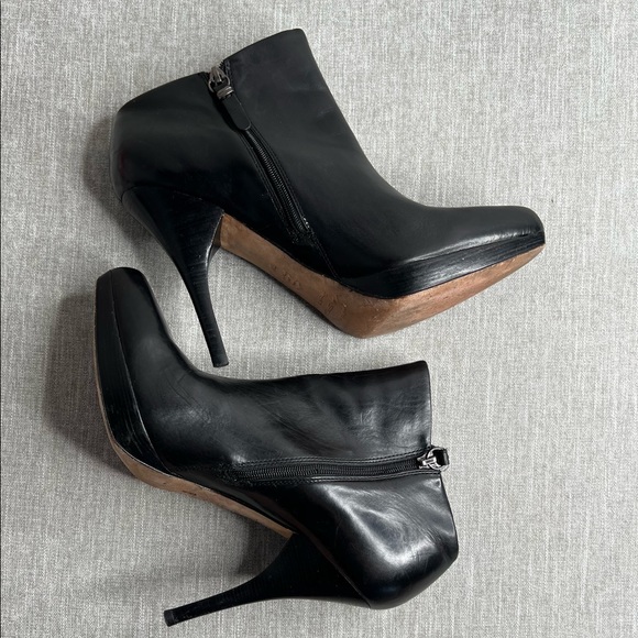 Via Spiga Black Leather Platform Stiletto Bootie Size 8 - Picture 4 of 8